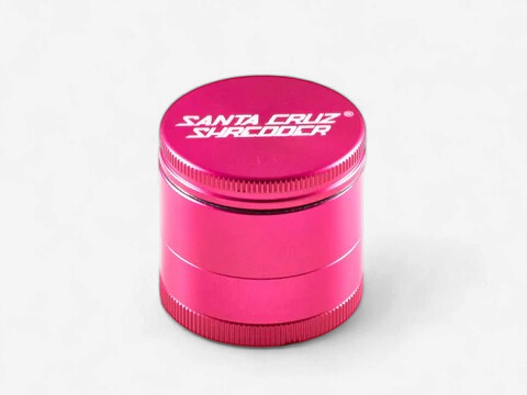 SANTA CRUZ SHREDDER GRINDER MEDIUM 4PT PINK